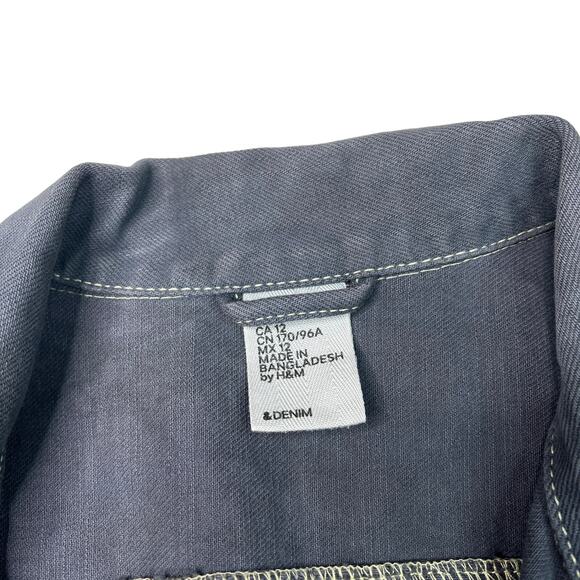 H&M Distressed Boyfriend Oversized Trucker Jacket Denim Navy Blue Womens 12 - Picture 5 of 6